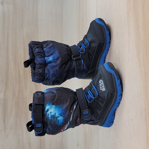 Stride Rite X Star Wars Made 2 Play 200 Gram Insulation Winter Sneaker B… - Picture 3 of 12